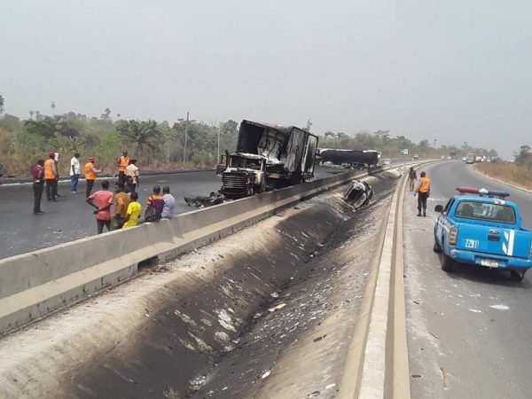 Lagos-Ibadan Expressway Crash Claims One Life, Injures Seven - TheBoss  Newspaper